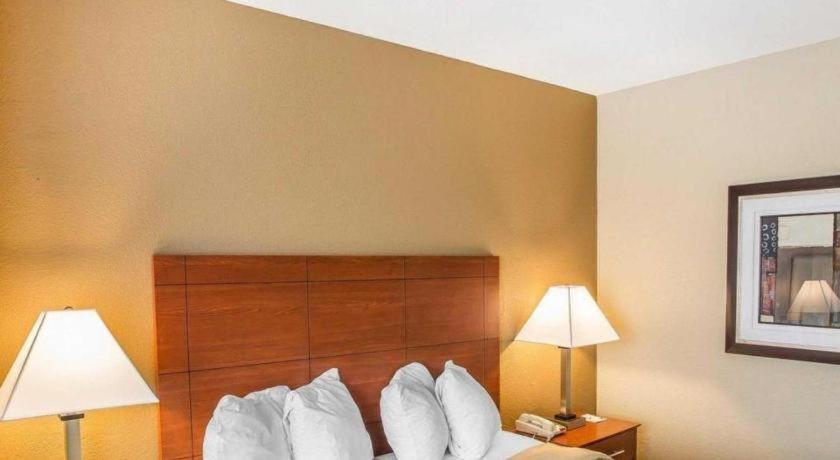 Quality Inn & Suites Mount Juliet Exterior foto